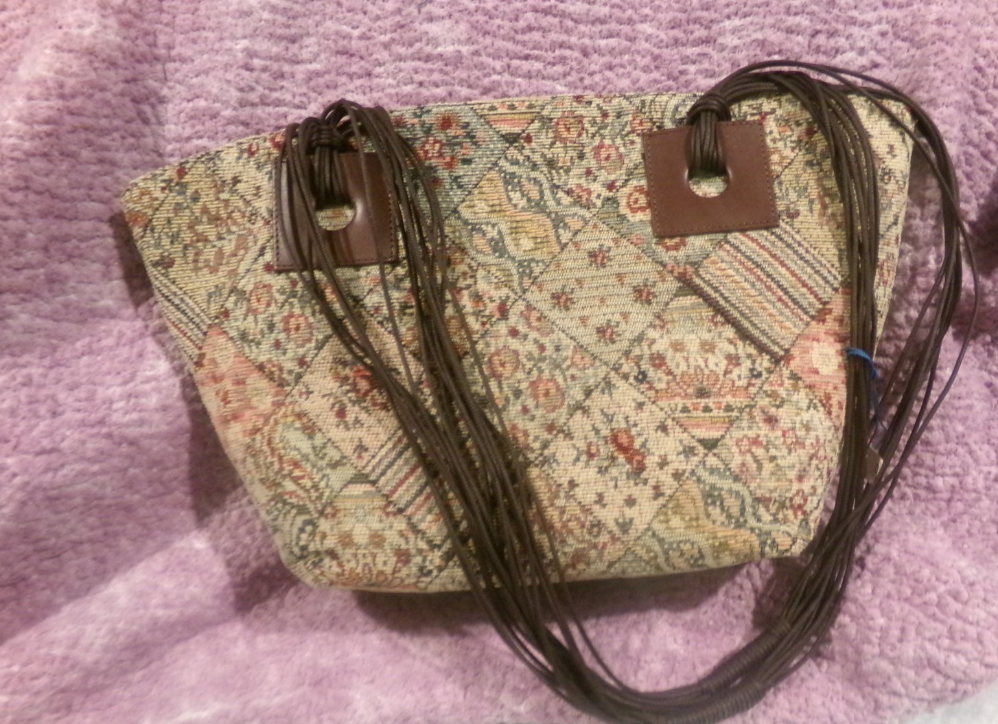 Vintage Marlo Floral Patchwork Handbag w/Shoulder Straps