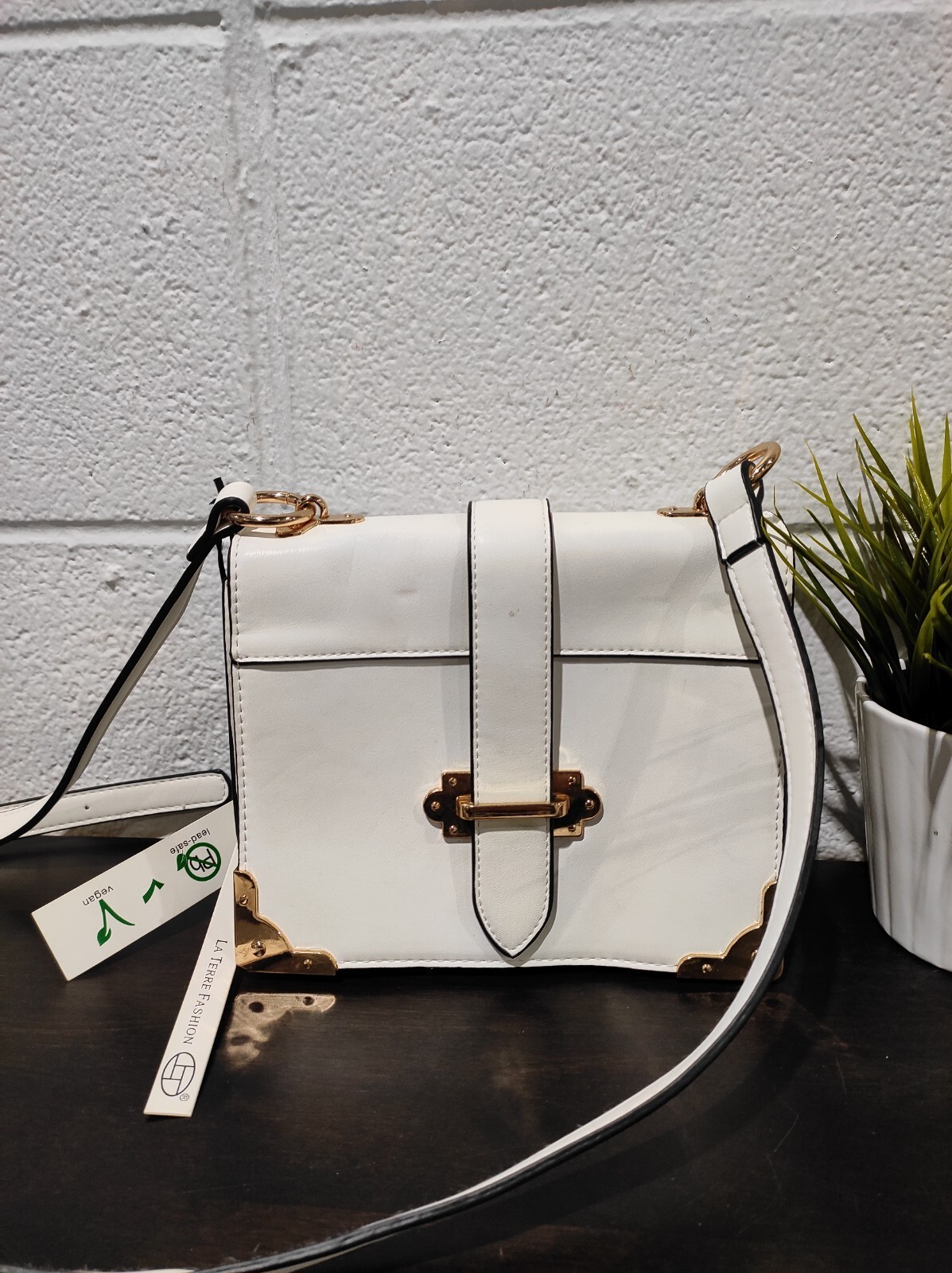 NWT La Terre Fashion Vegan Purse Lead-Safe White