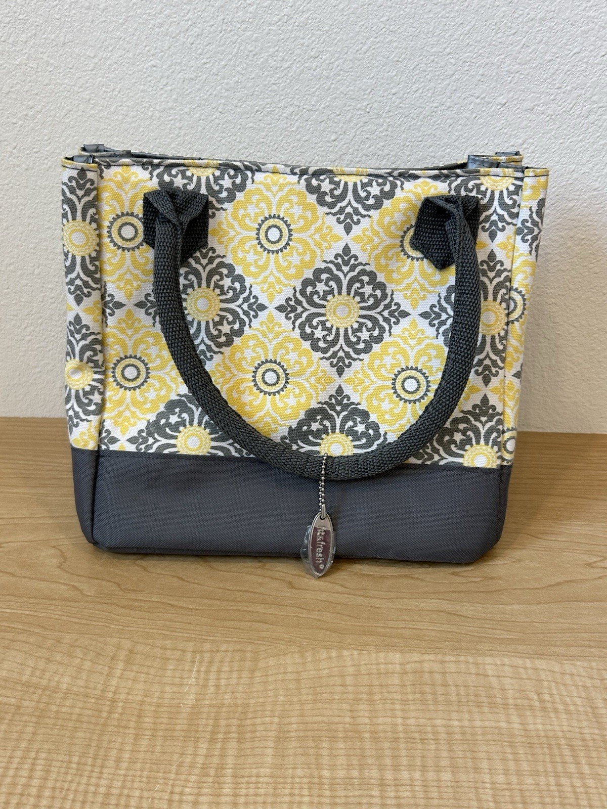 Medium FIT-FRESH Fashion Lunch Tote Cooler | Gray & Yellow Design 9” X 11” X 7”