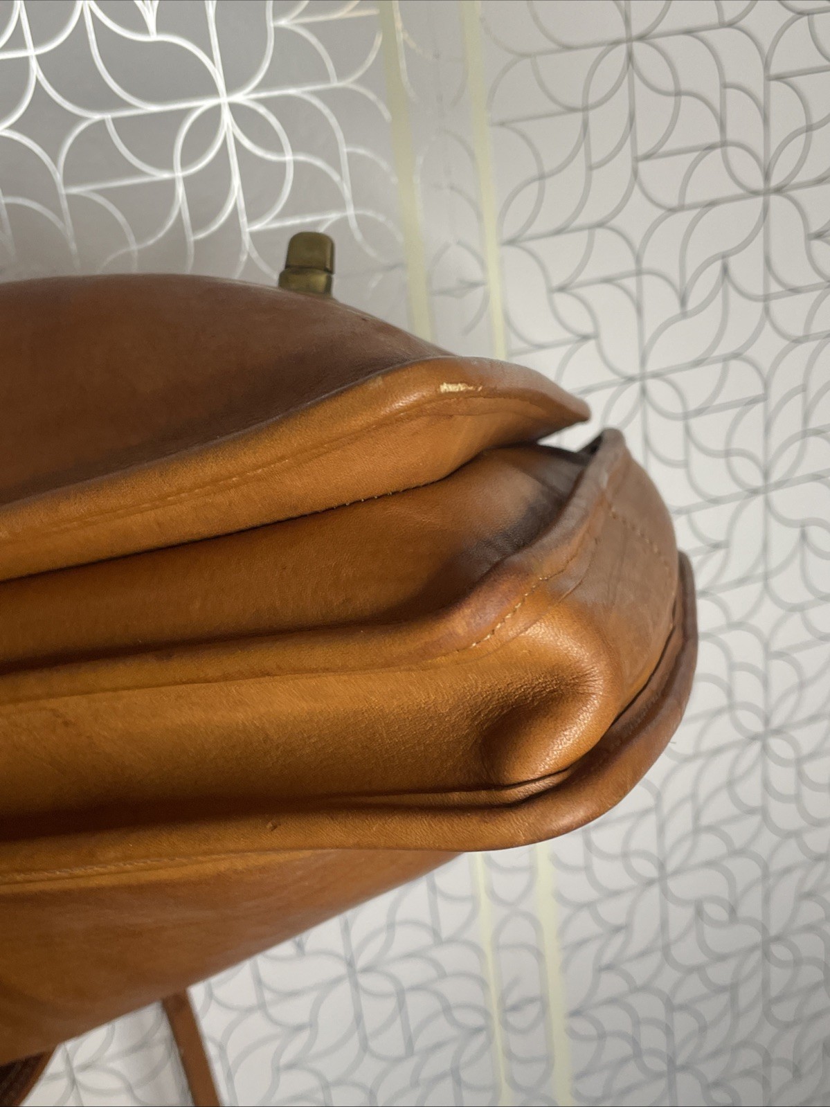 Vintage Coach Station Bag | Style 5130 | British Tan Leather with Brass Hardware