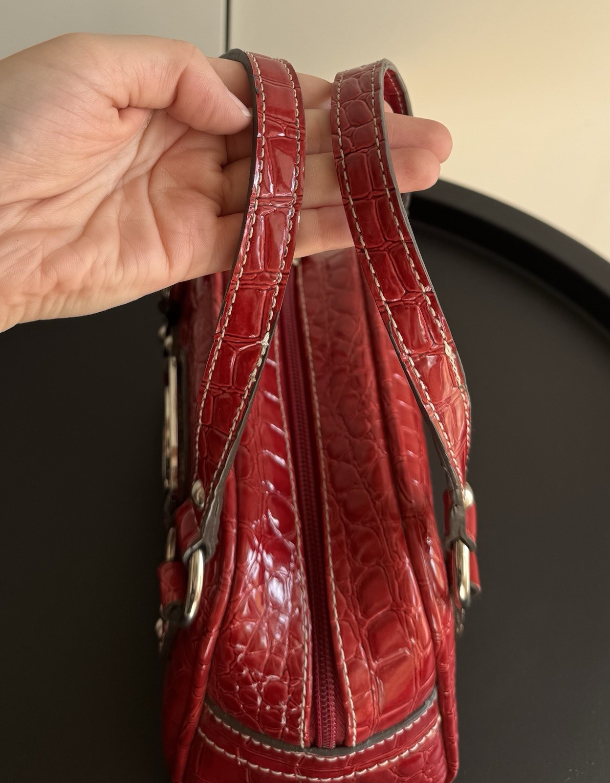 Vintage GUESS Red Croc-Effect Handbag | Rare Y2K Style | Excellent Condition