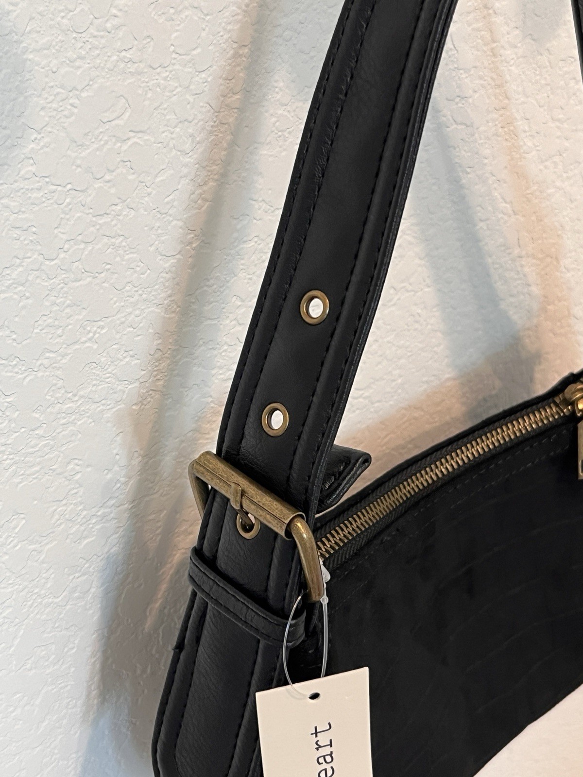 Vintage style Derek Heart Black Shoulder Bag Embossed Alligator Pattern