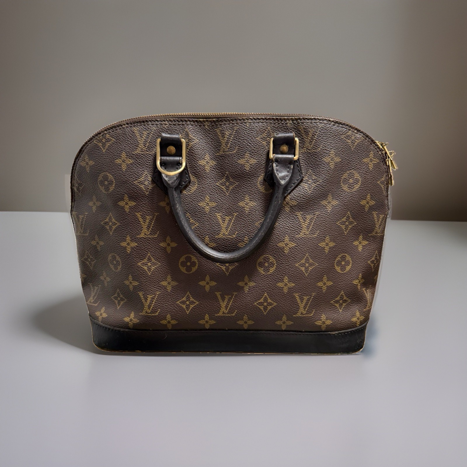 Authentic Louis Vuitton Alma PM Monogram Canvas Satchel