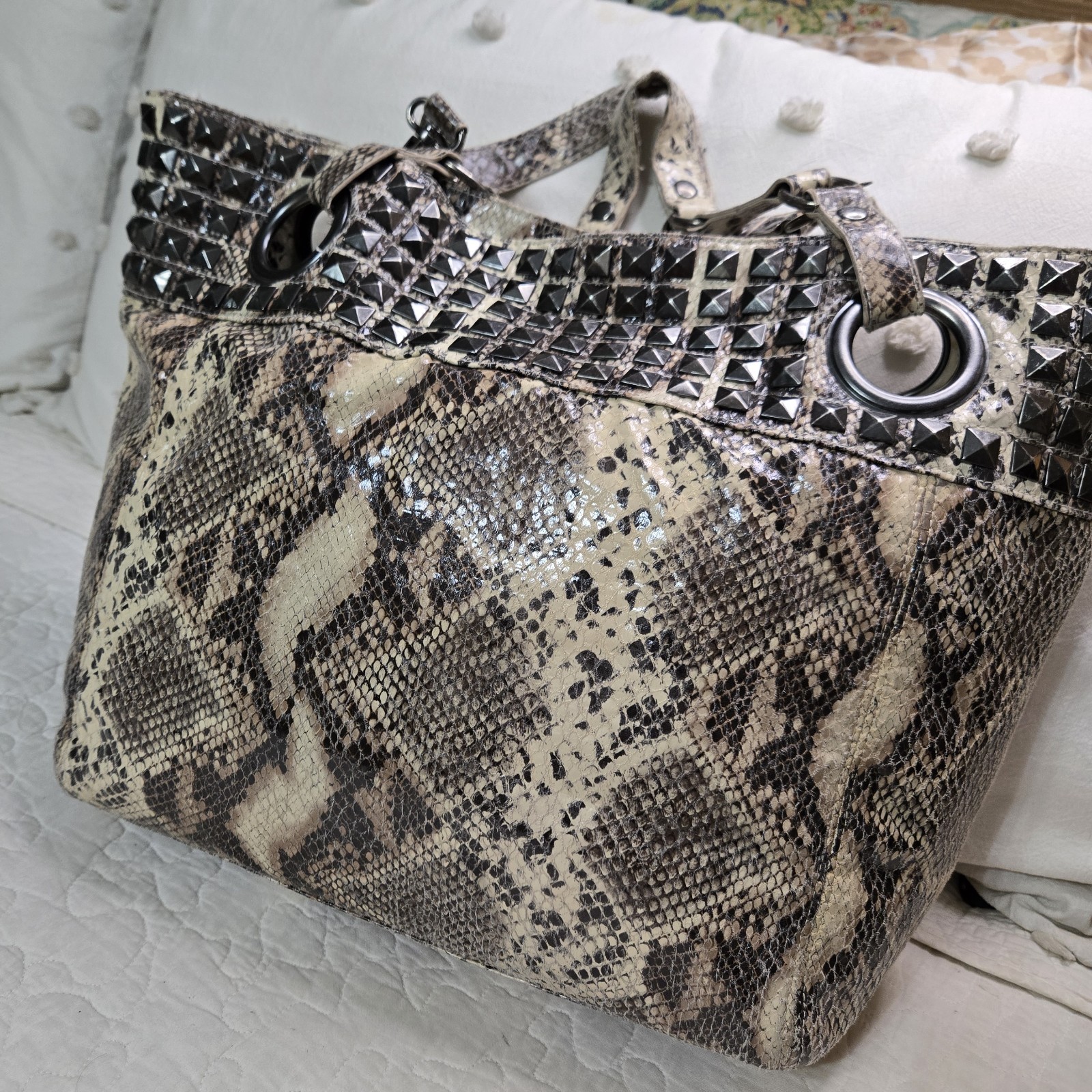 Gorgeous DOUBLE D RANCH Faux Snakeskin Studded Boho Handbag Tassle Beaded Clip