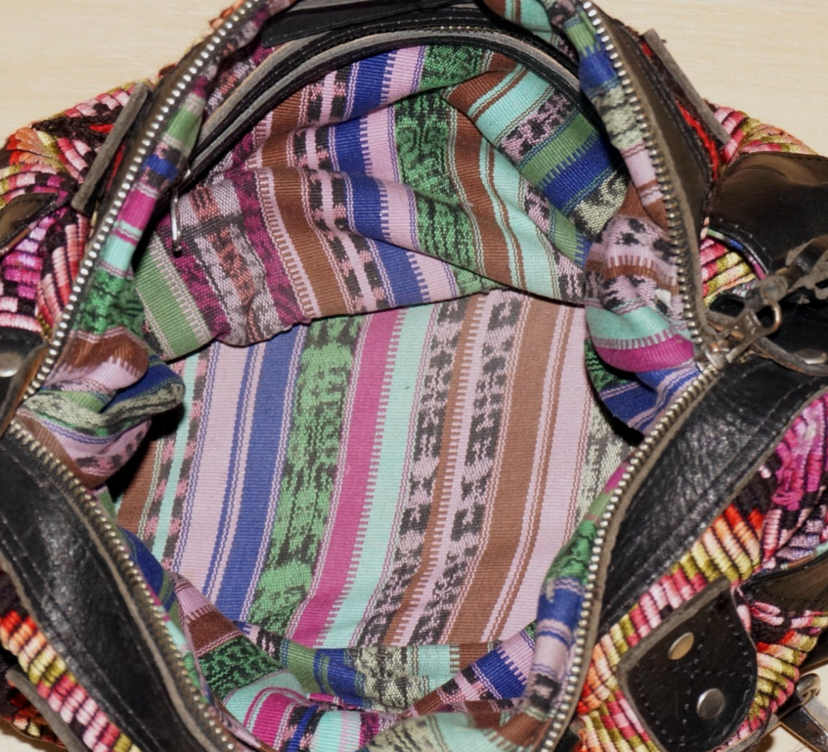 HIPTIPICO Multicolor Textile & Black Leather Slouchy Shoudler Bag 10×12
