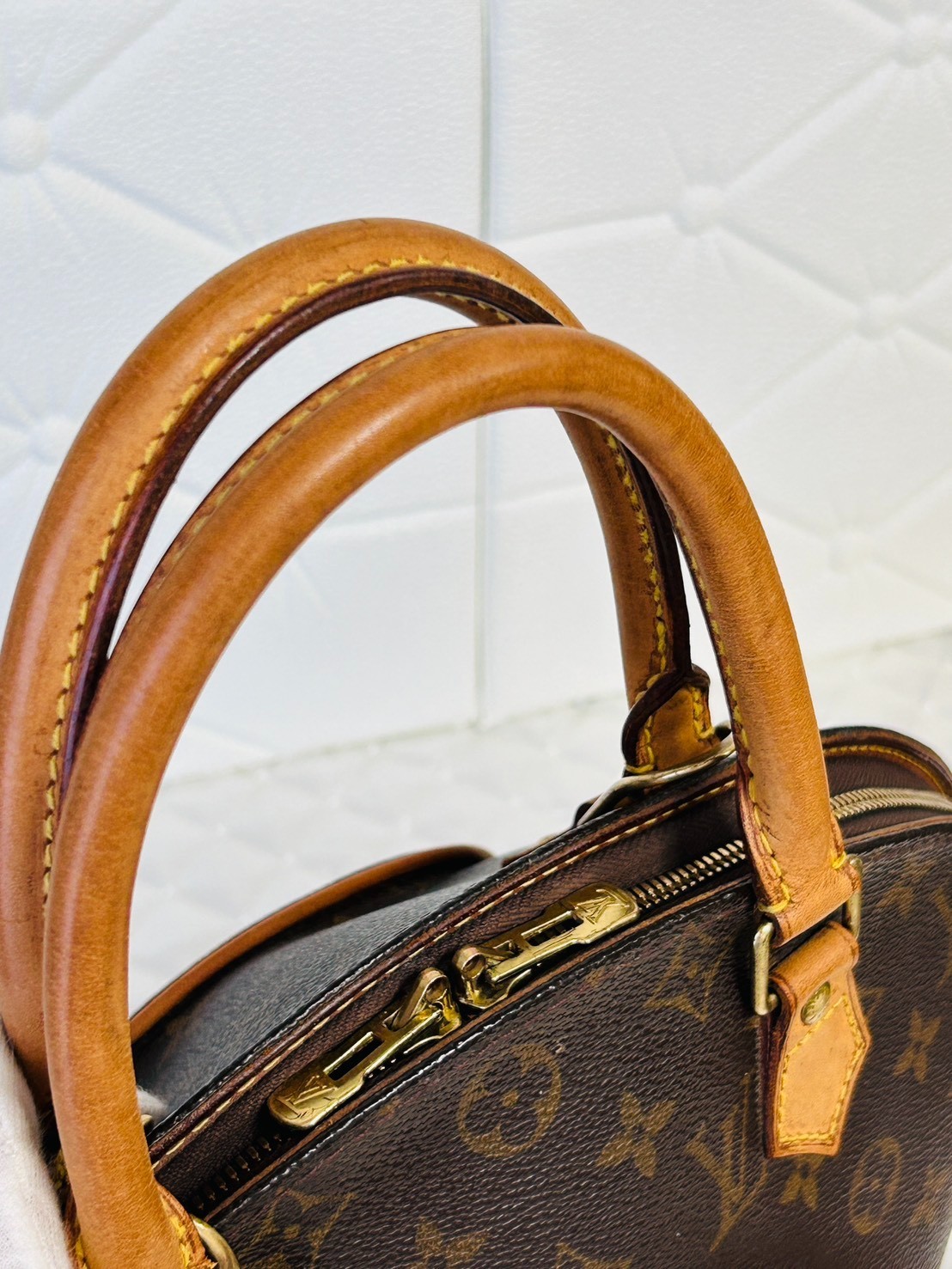 Louis Vuitton Ellipse MM Monogram Handbag M51126 Brown Top Handle Bag LV