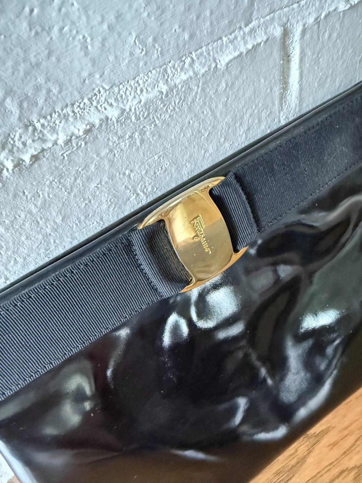 Salvatore Ferragamo Vara 2Way Shoulder bag / Clutch Bag – Black Patent Leather