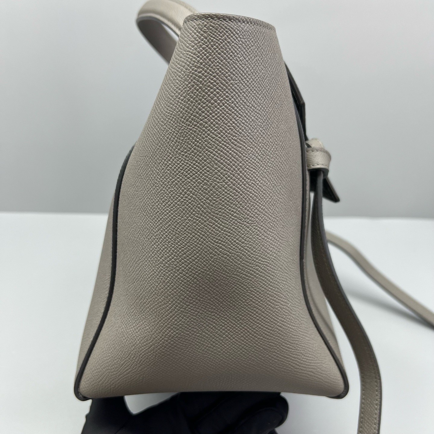Celine Pre-Owned Authentic Luxury Handbag Grey 28*21*17cm