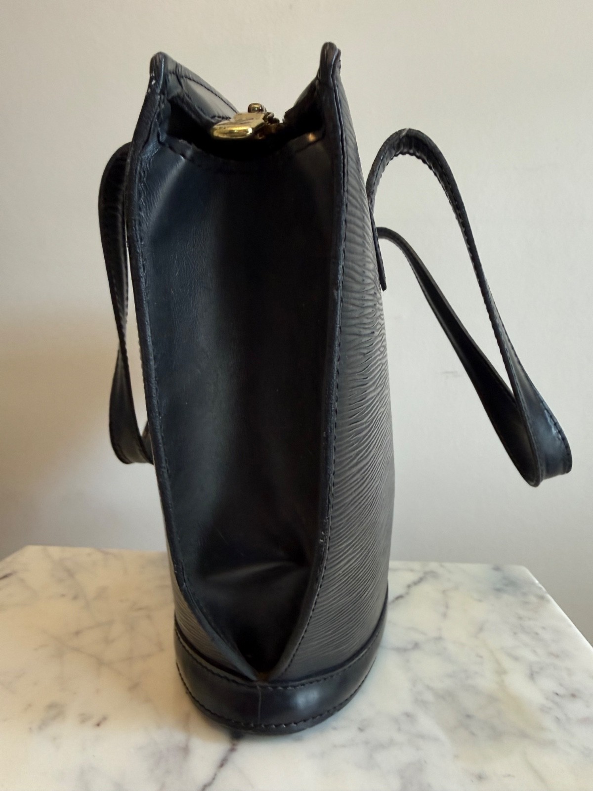 Louis Vuitton Saint Jacques PM in Black Epi Leather