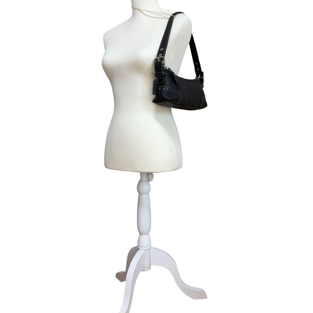 COACH y2k Leather Pouch Shoulder Bag Tassel Punch Detailing Black 11x26x7.5cm