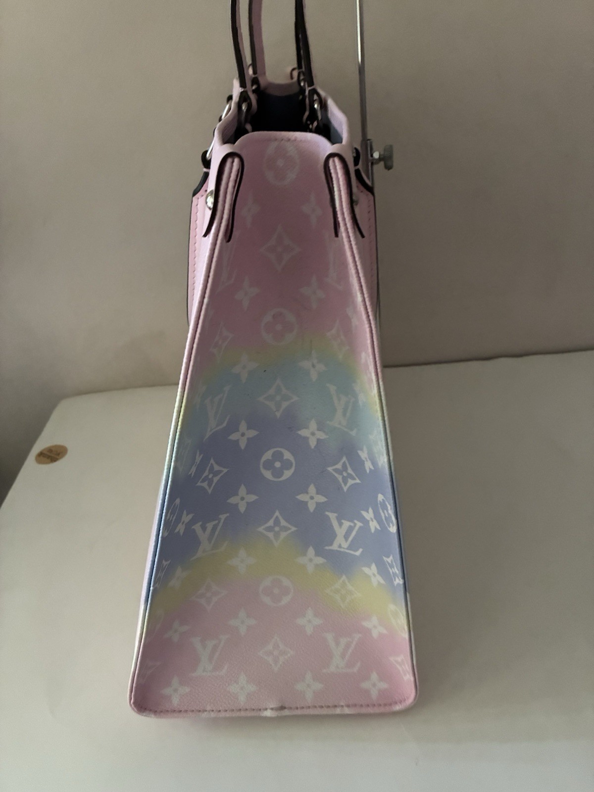 NEW-LOUIS VUITTON ESCALE OnTheGo GM PASTEL MONOGRAM TOTE BAG PURSE
