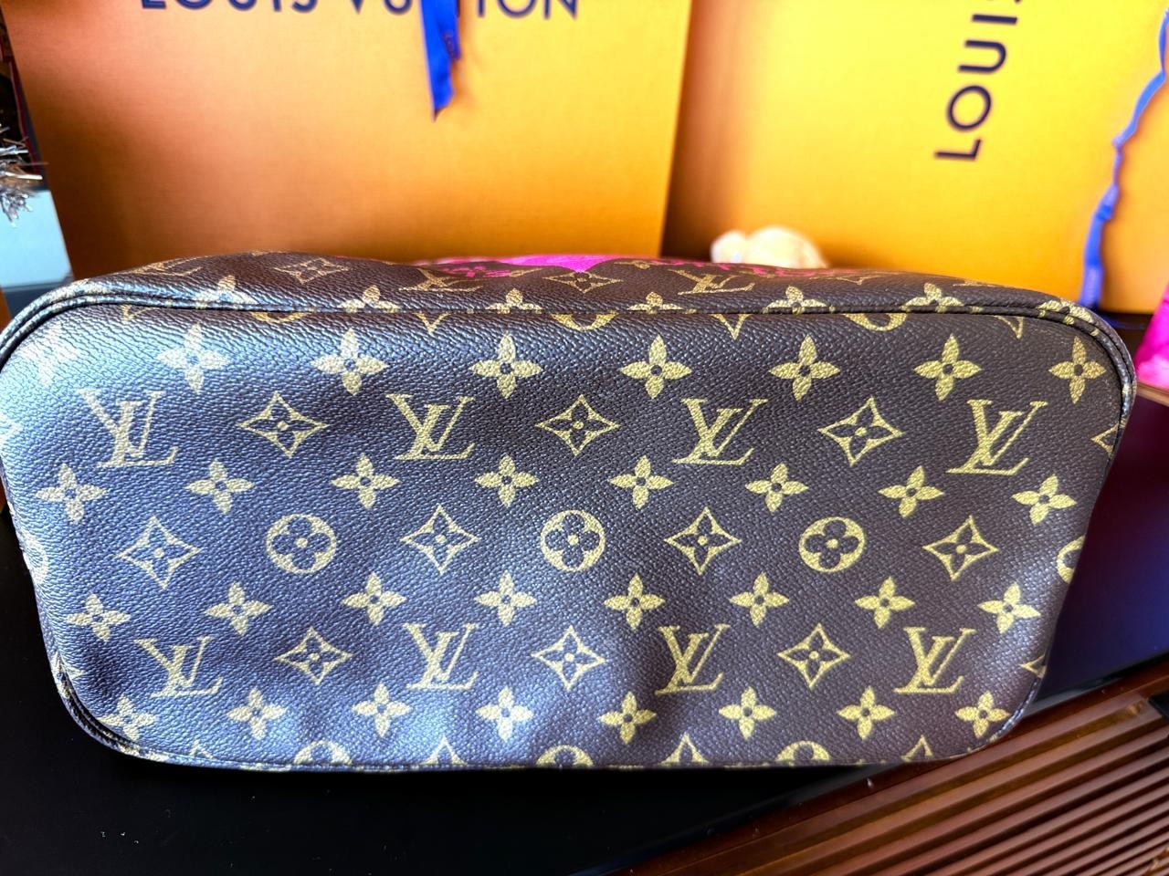 Louis Vuitton SAINT TROPEZ Neverfull MM Bag Pondicherry Pink Monogram + POCHETTE