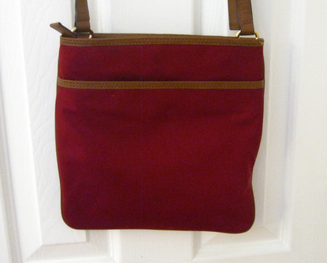 MICHAEL KORS Kelsey Nylon Crossbody Messenger Bag Maroon Burgandy