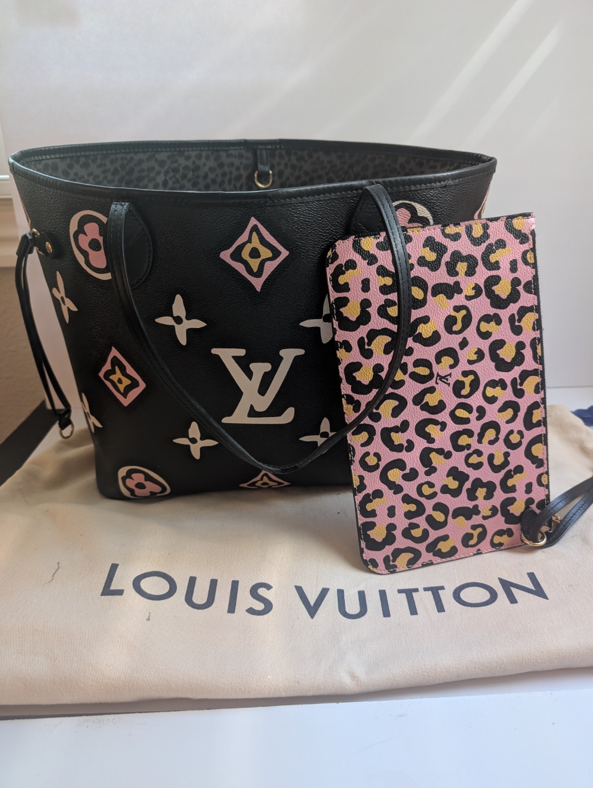 Louis Vuitton Wild At Heart Neverfull MM Blk Monogram Canvas + Pouch & Dust Bag