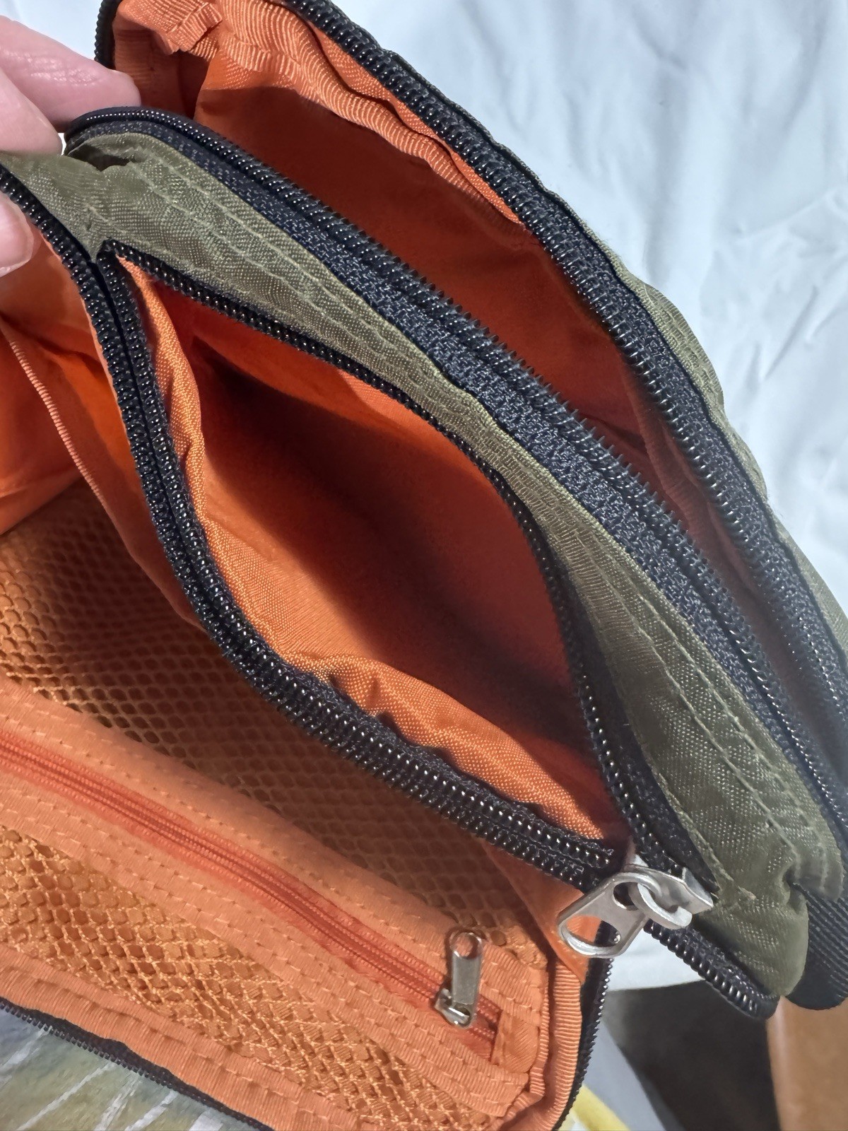 Derek Alexander Crossbody Nylon Bag Purse Lots of Pockets Travel