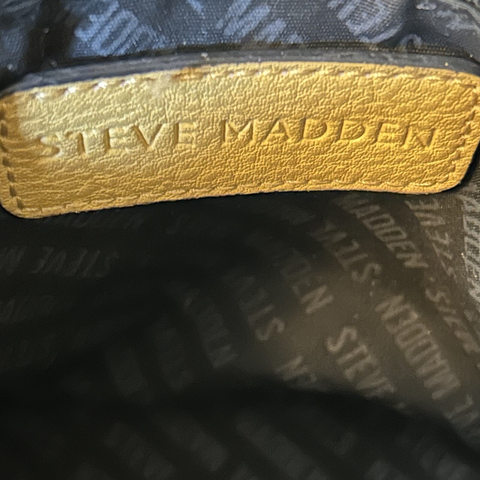 Steve Madden Crossbody Logo Purse Mustard Shoulder Bag Chain Strap Handbag
