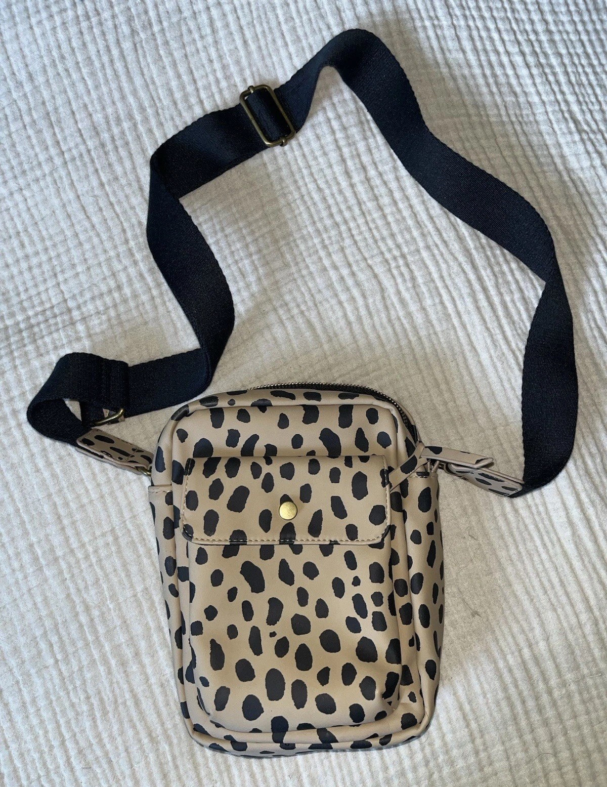 Women’s Small Beige/Black Animal Print Crossbody Bag, Zip, Adjustable Strap