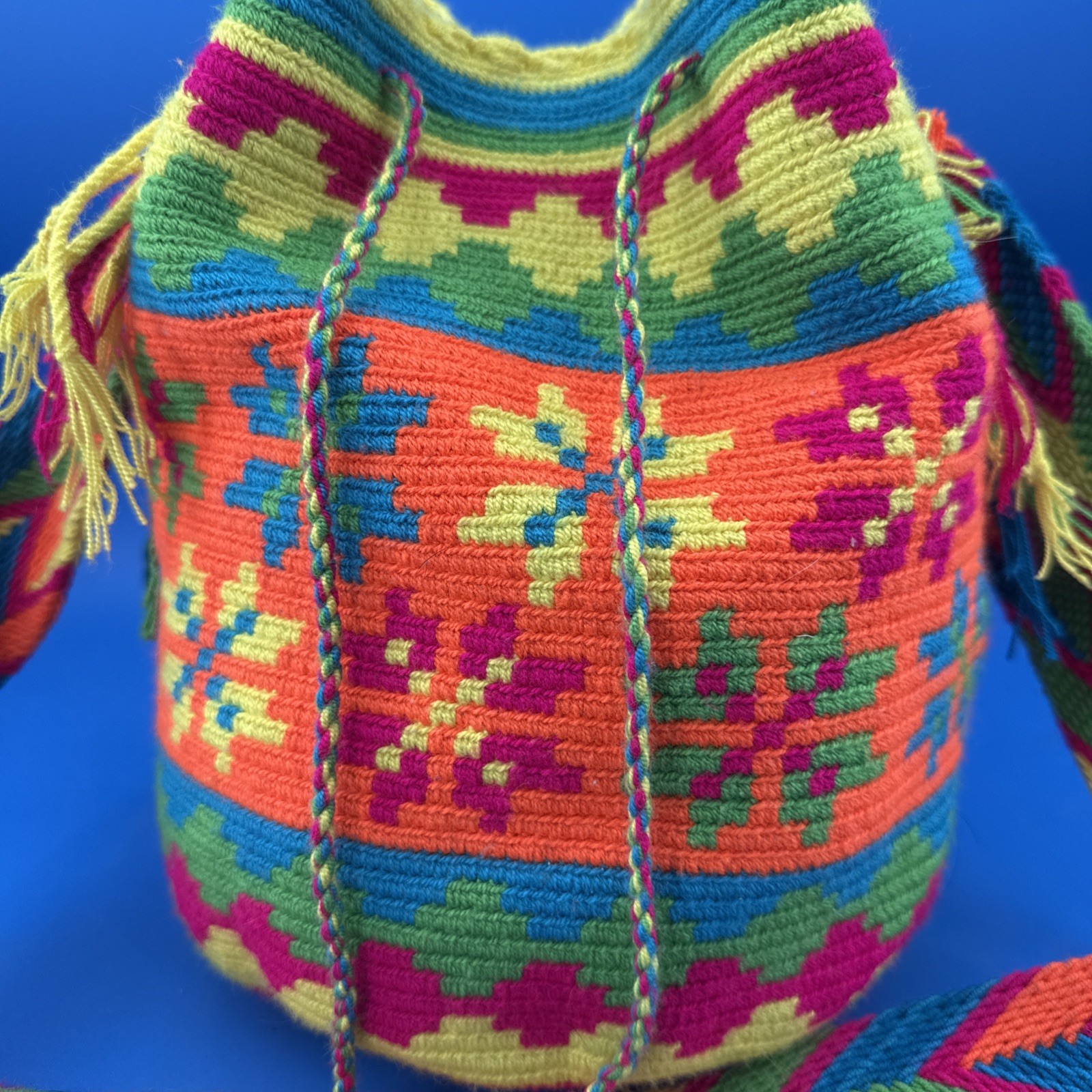 Authentic Wayuu Colombian Womens Handmade Large Colorful Mochila Bojo Tote Bag