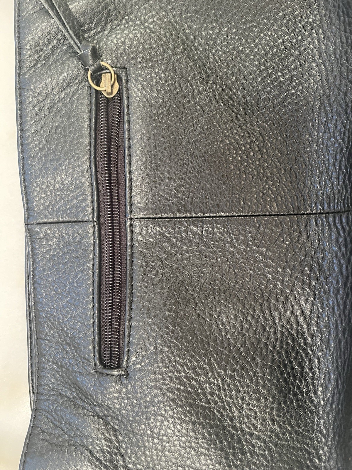 The Sak Indio Demi Black Pebbled Leather Small Shoulder Bag Purse Braided MINT