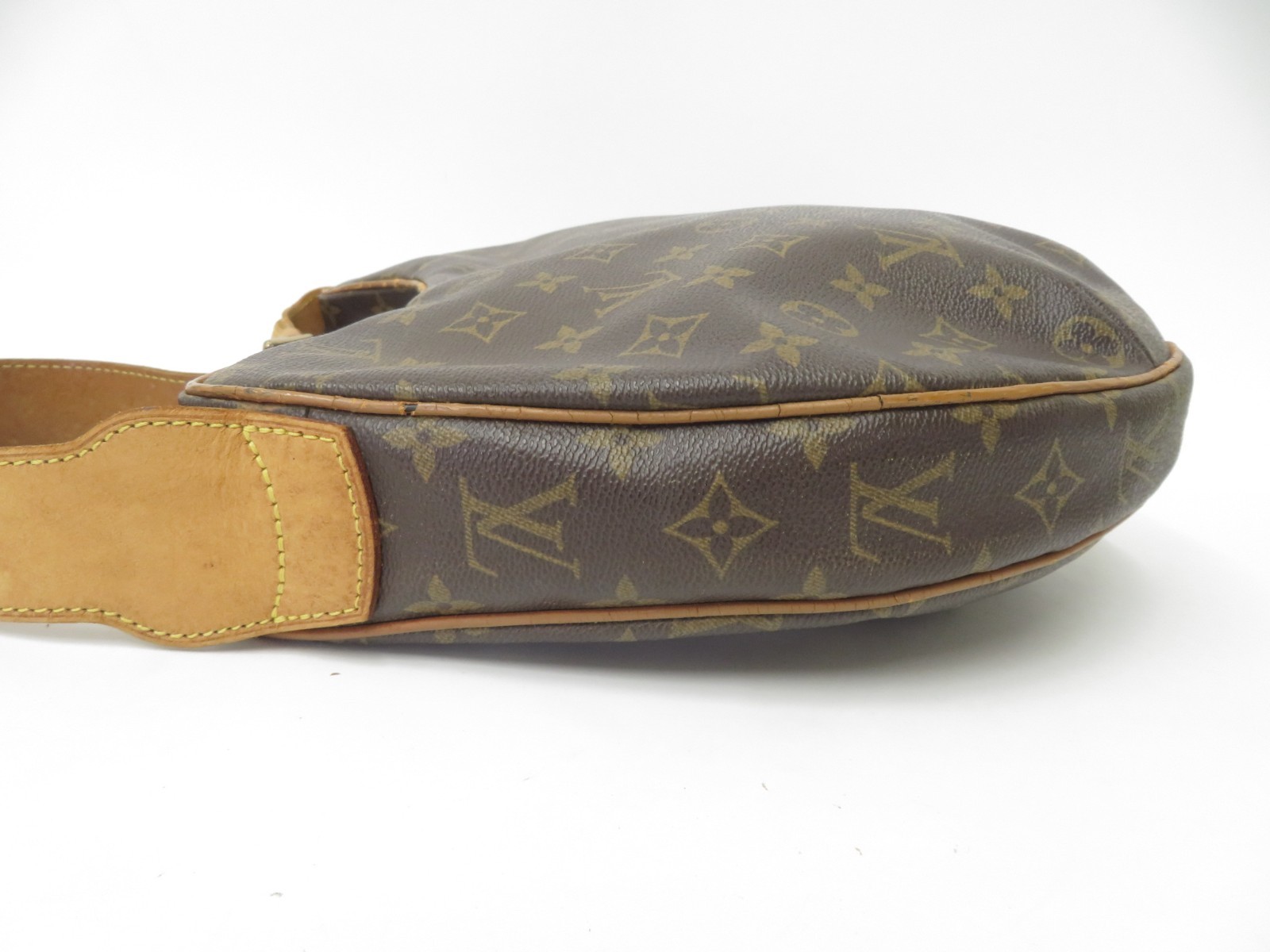 Authentic Louis Vuitton Monogram Croissant Shoulder Bag F#51021