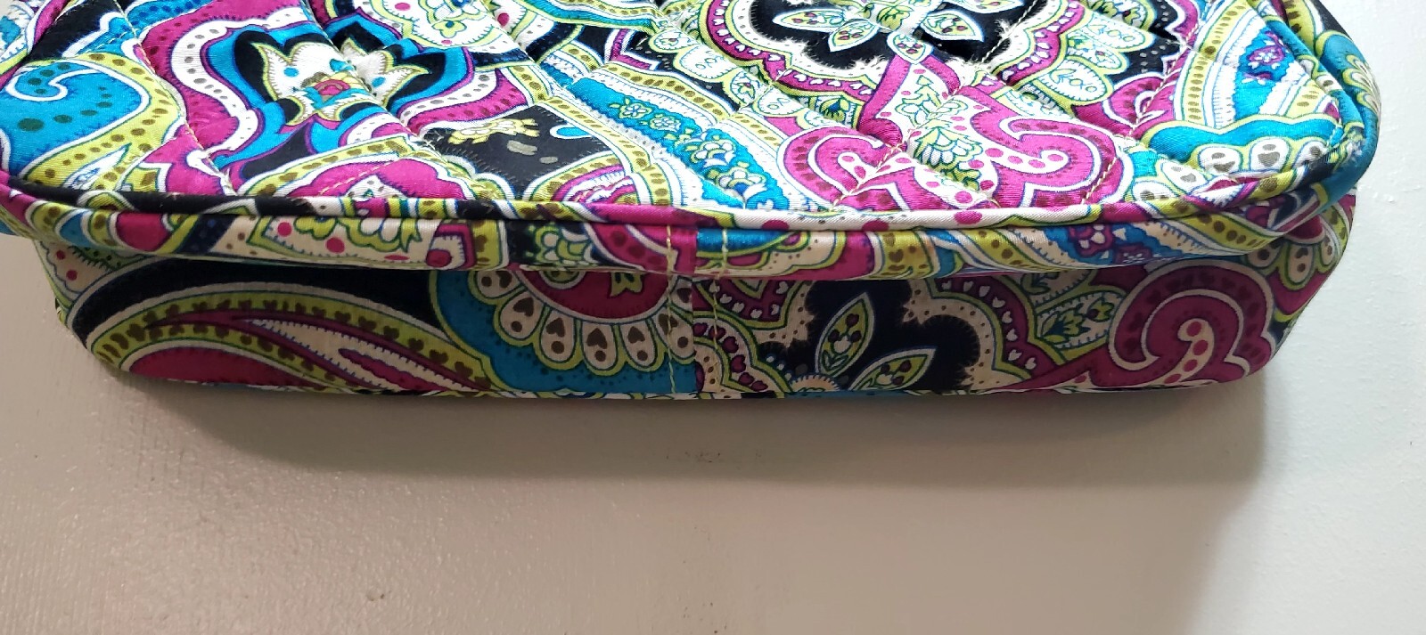 Vera Bradley Daphne Small Shoulder Bag Handbag Purse Approximately 5.5”x10”