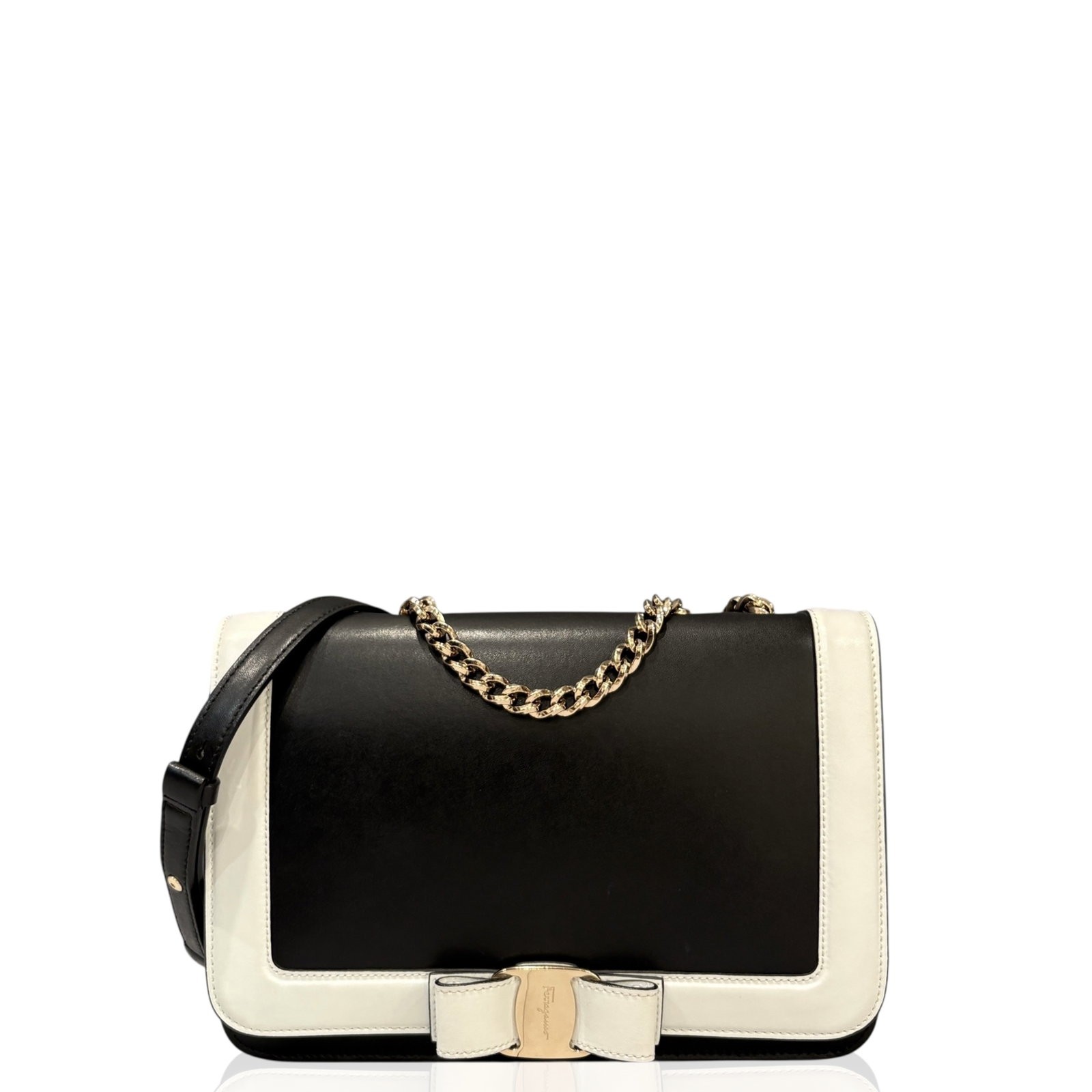 Salvatore Ferragamo Flap Bag White Black Calfskin (dl051626a6)
