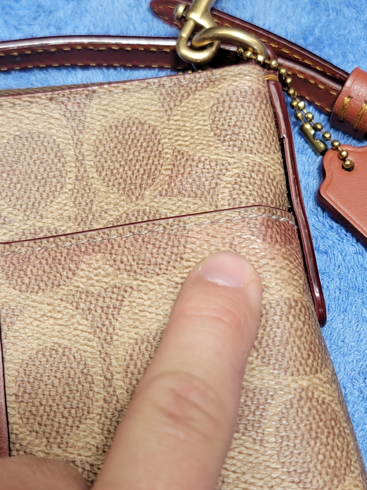 COACH 41321 Kitt Burgundy Colorblock Crossbody Bag Purse Tan Brown Leather