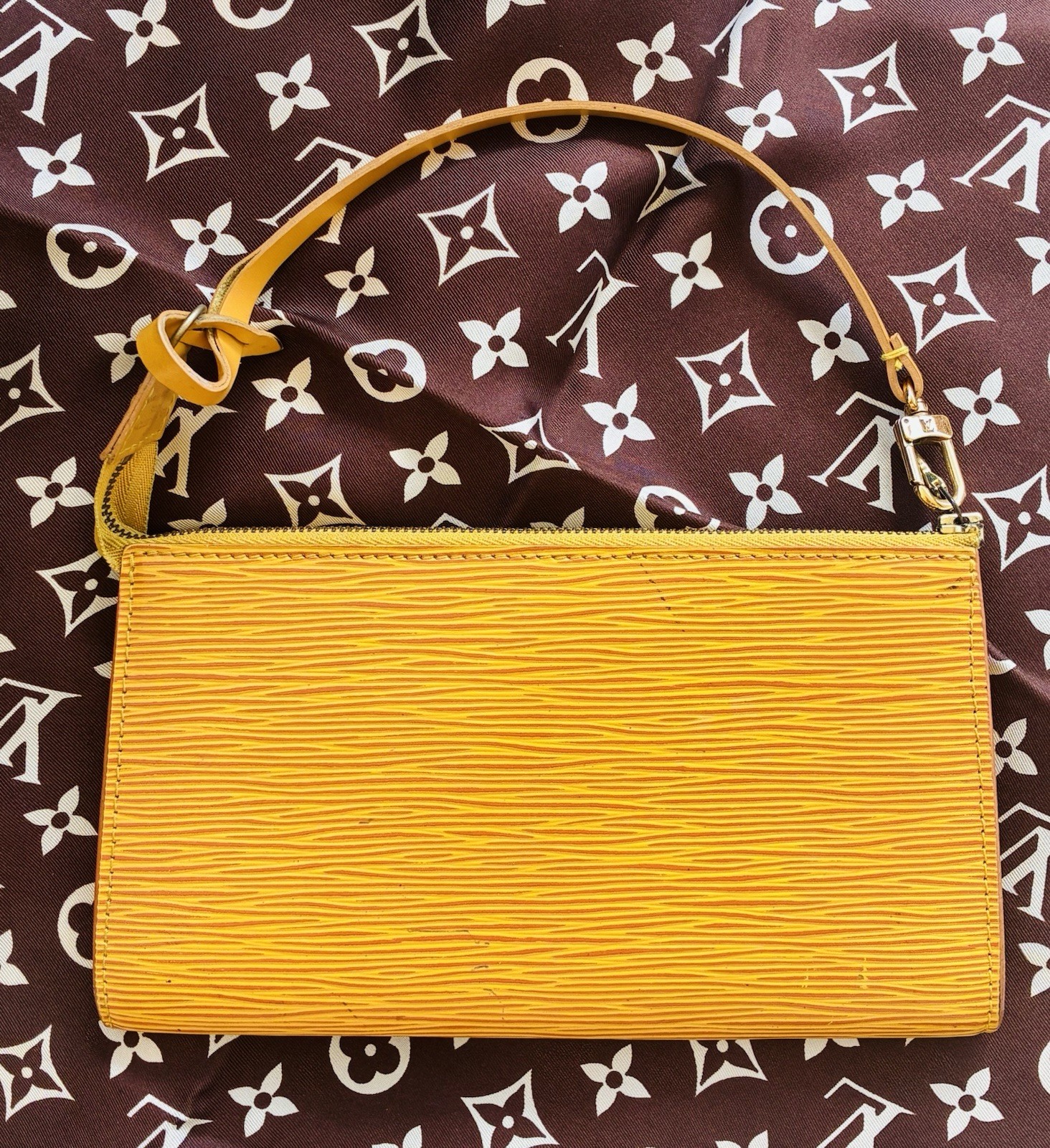Louis Vuitton Vintage Yellow Epi Pochette Clutch Bag Made In France Alcantara