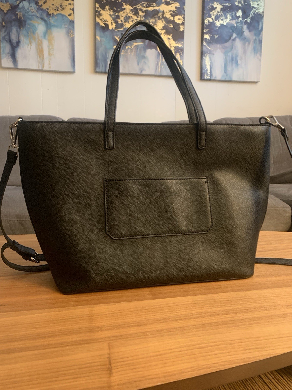 GUESS Los Angeles Tote Bag with Matching Pouch Black