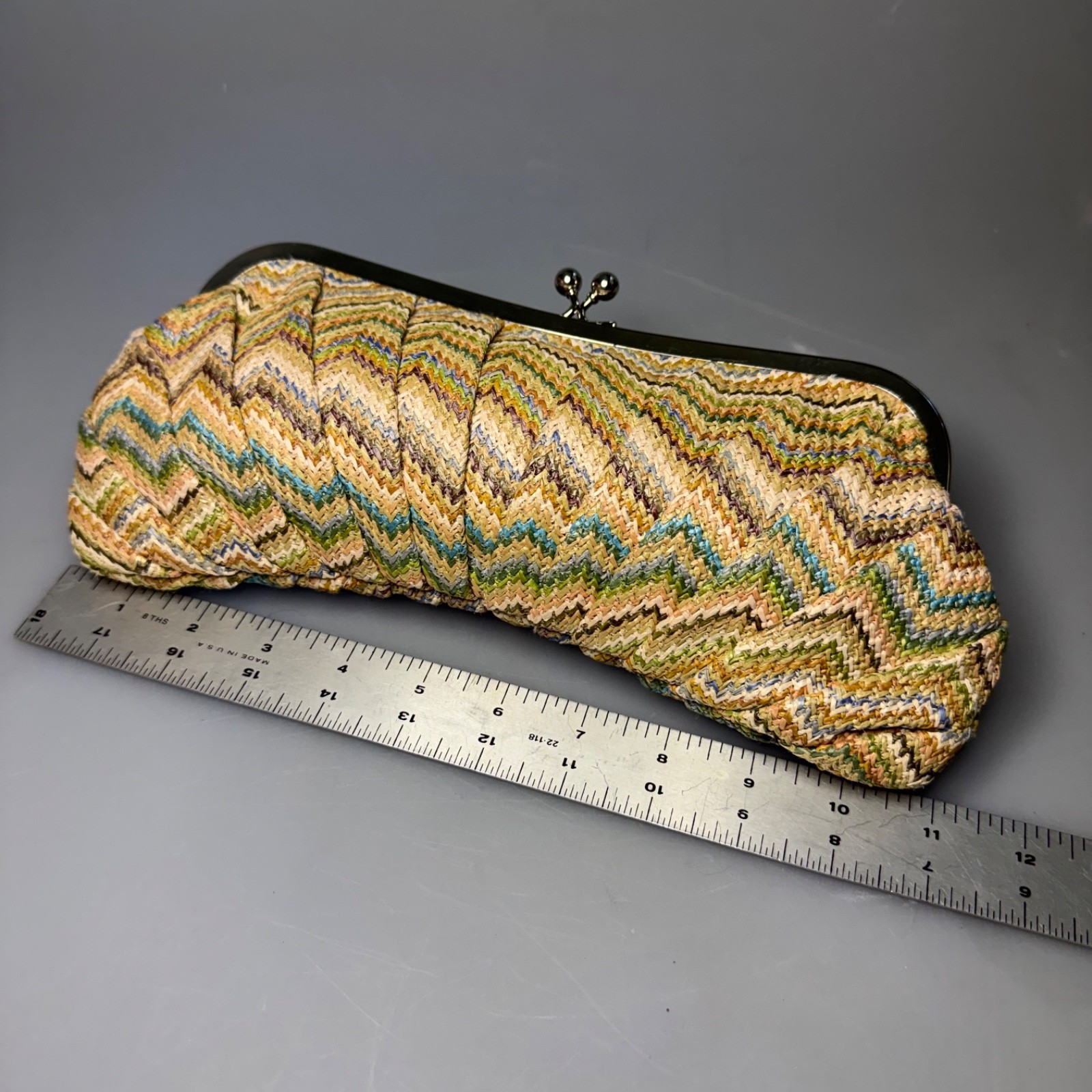 Vintage Chevron Woven Clutch Purse Kiss Lock Evening Bag Multicolor Zig Zag Boho