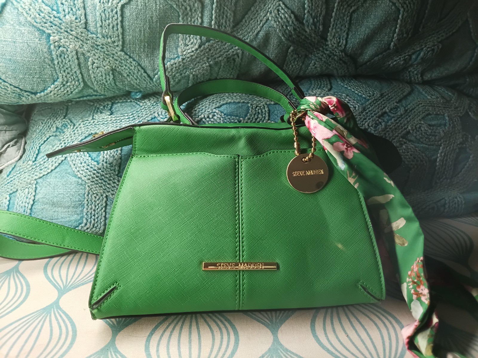 Steve Madden Lime Green Crossbody Pocketbook Satchel Bag W/Scarf