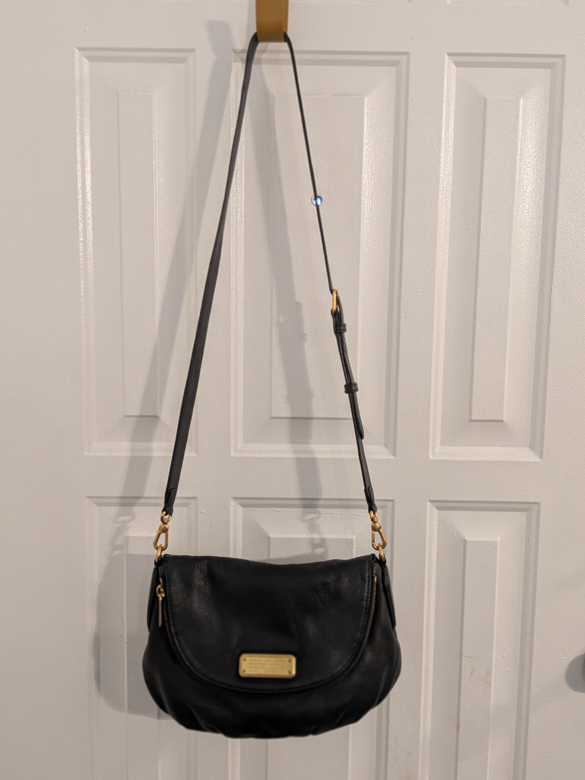 Marc by Marc Jacobs Black Pebbled Leather Crossbody Bag Gold Hardware