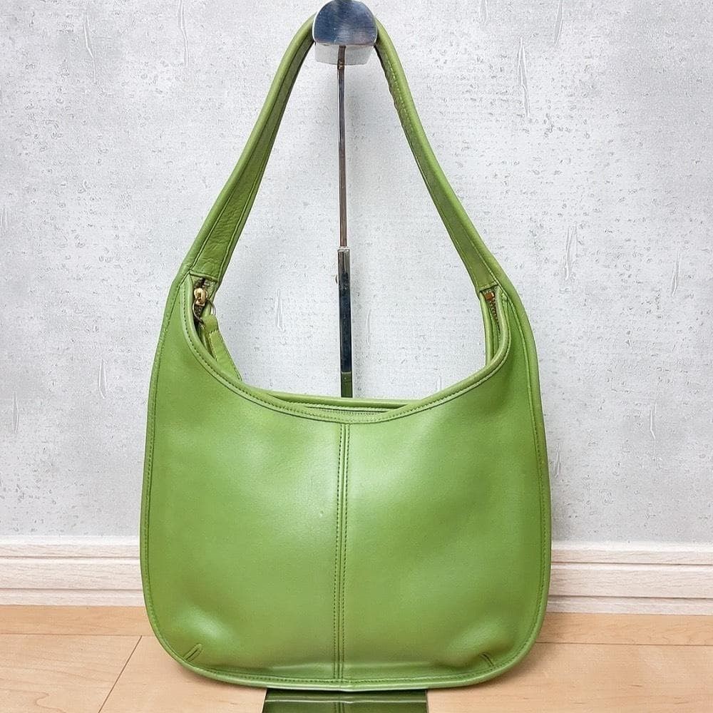 Vintage Old Coach 9025 Green Leather Ergo Hobo Womens Handbag VTG Made in USA