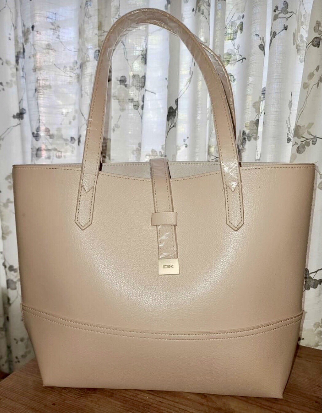 Donna Karan Cashmere Mist DK Logo Tote Bag Eggshell Light Cream Tote New