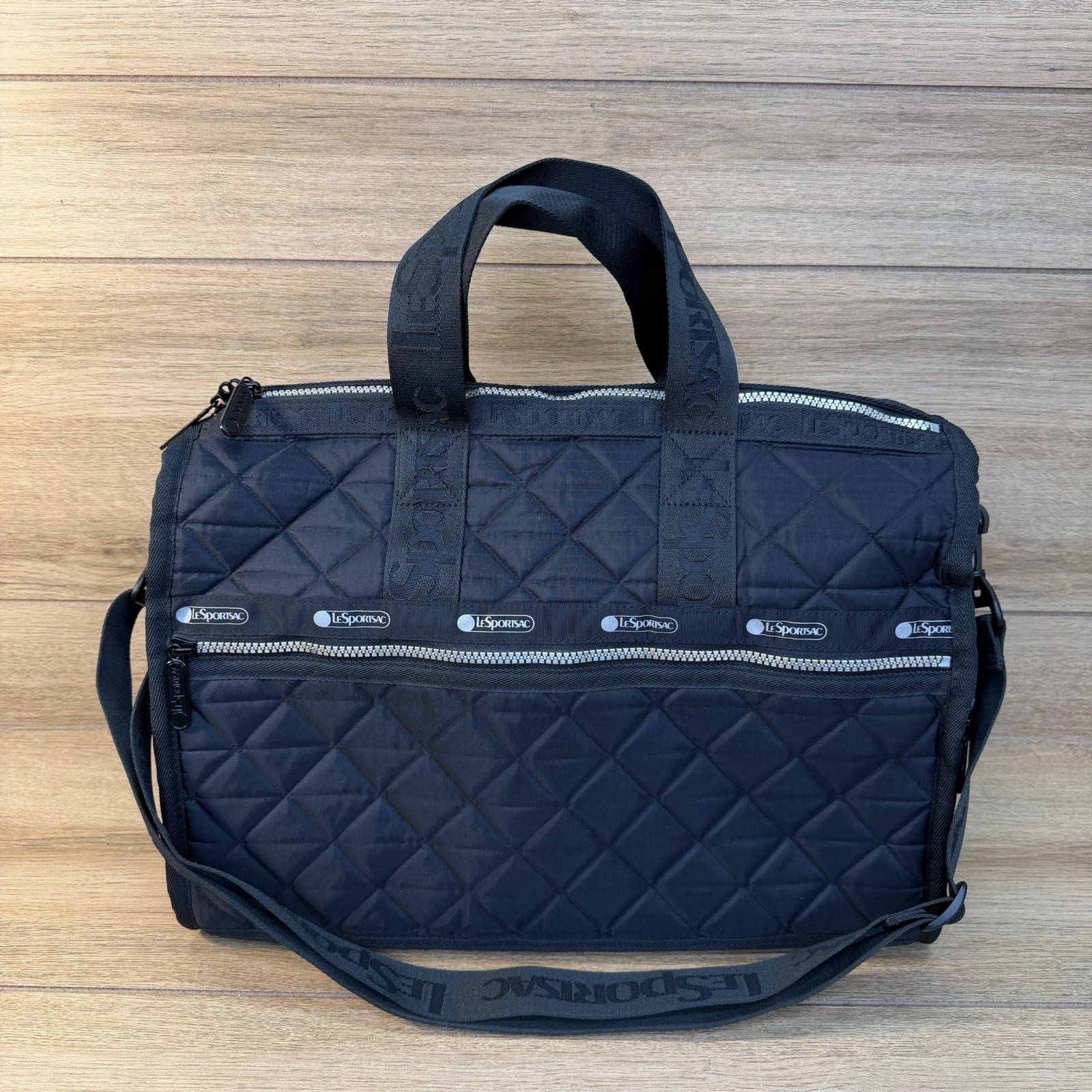 Lesportsac Quilted Black Deluxe Medium Weekender Duffle Bag Crossbody Pouch
