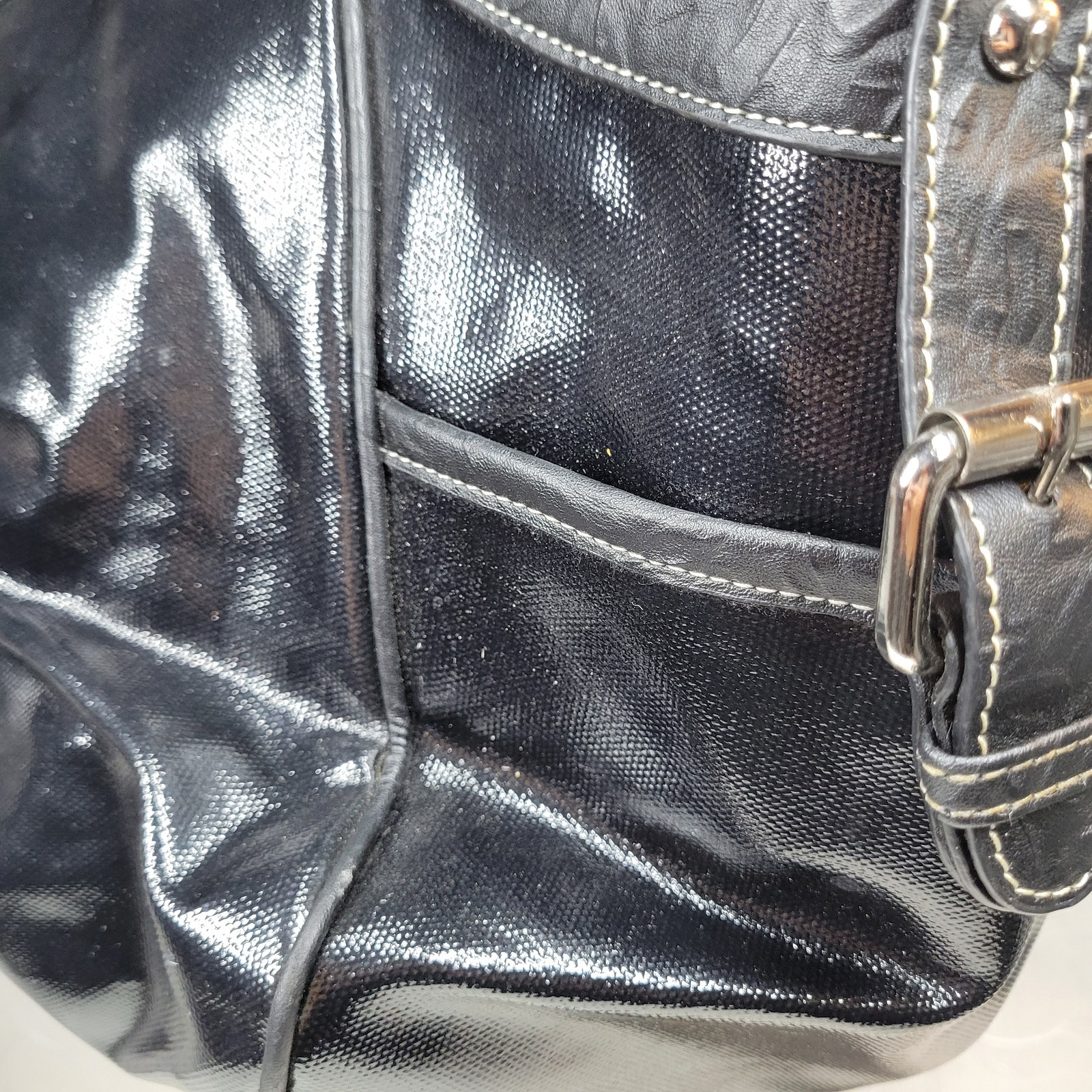 Via Spiga Womens Shoulder Bag Large Black Patent Leather Pockets Lined Hobo