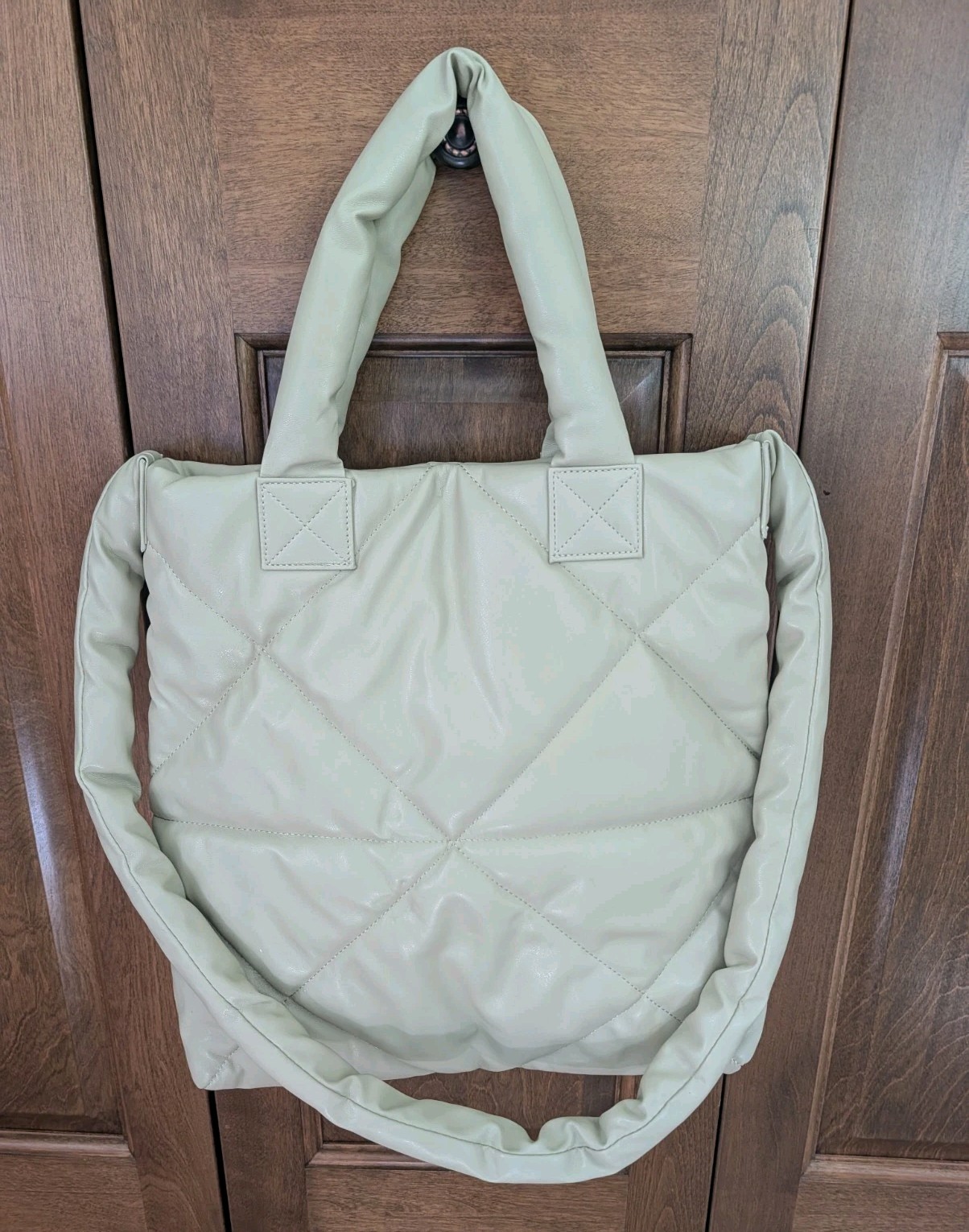 89TH + MADISON Beige Quilted Medium Tote Detachable Strap Magnetic Closure