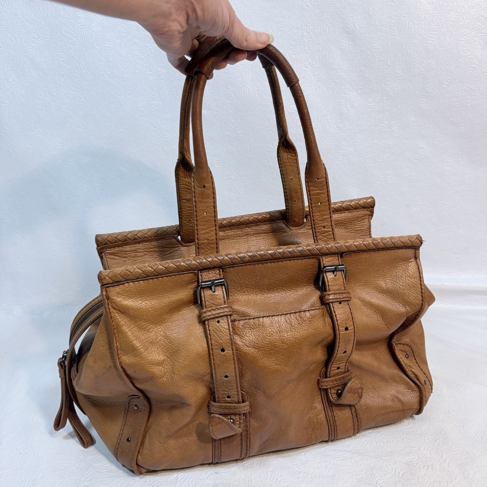READ Vintage Isabella Fiore Brown Leather Satchel Shoulder Bag Embossed Design