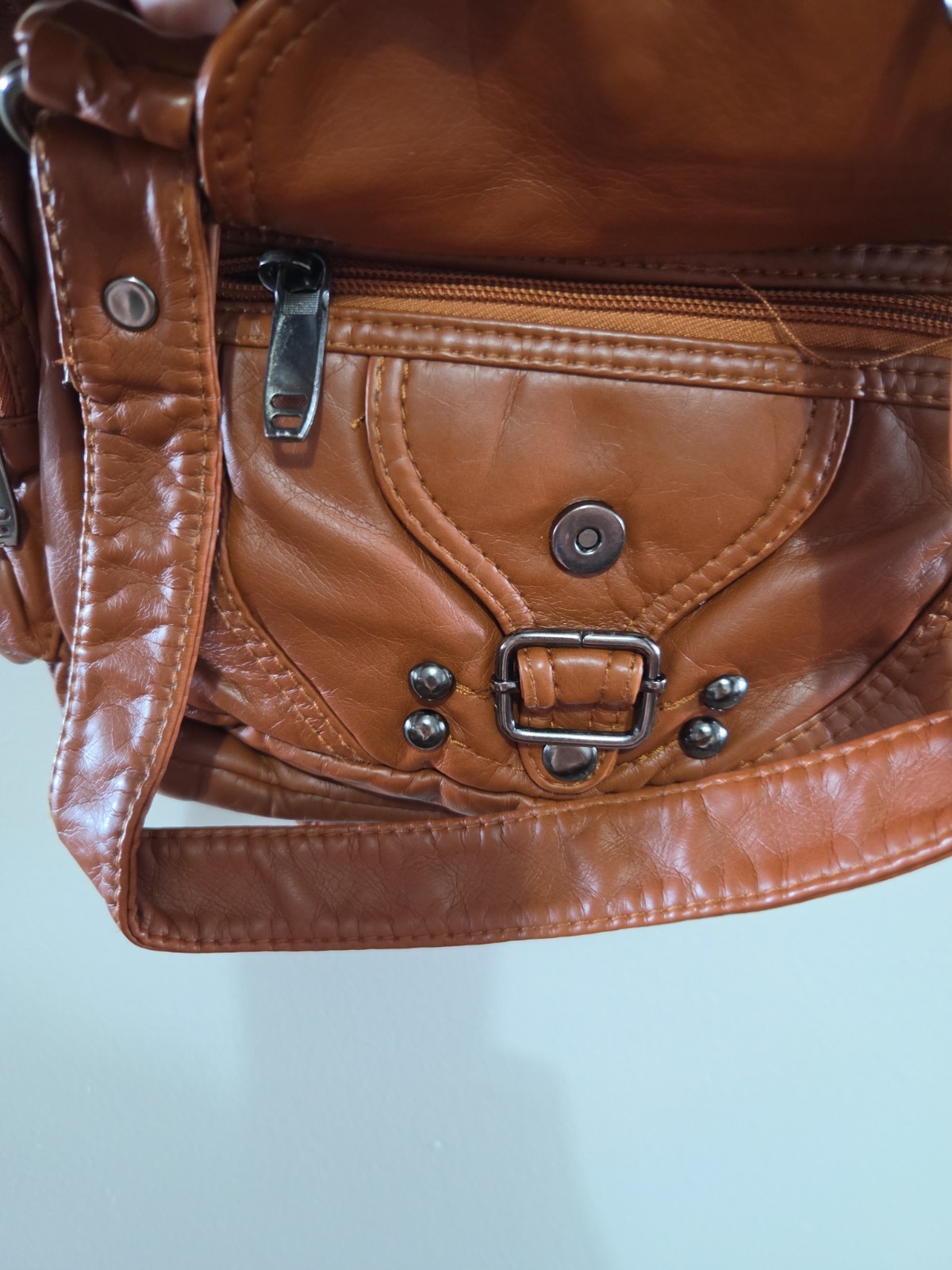 Retro Women’s Shoulder Purse Trendy Handbag Brown
