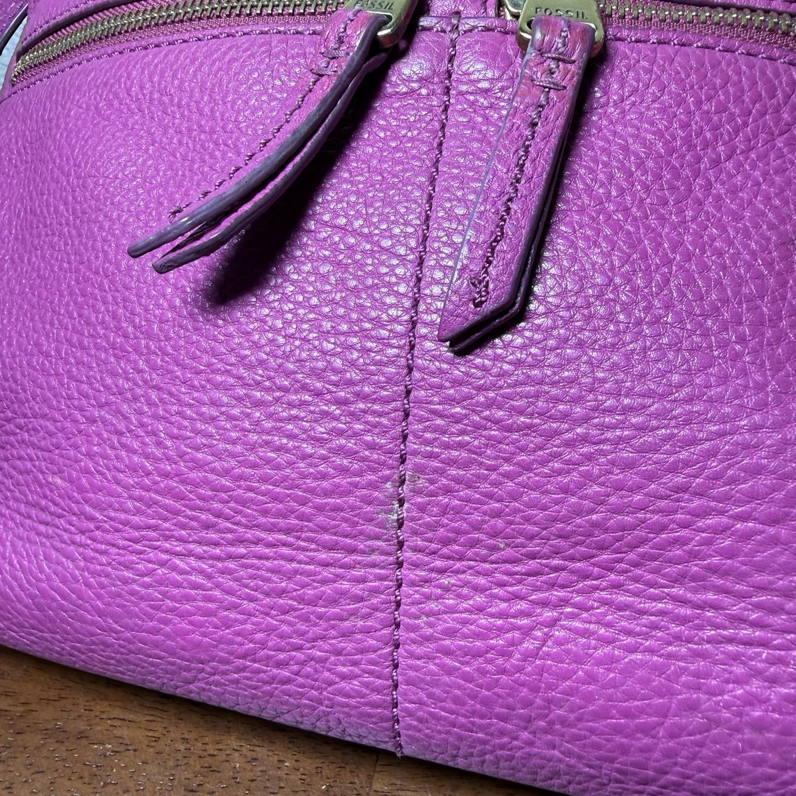 Fossil Erin Fuchisa Pink Pebbled Leather Crossbody Purse Bag Double Pocket Front
