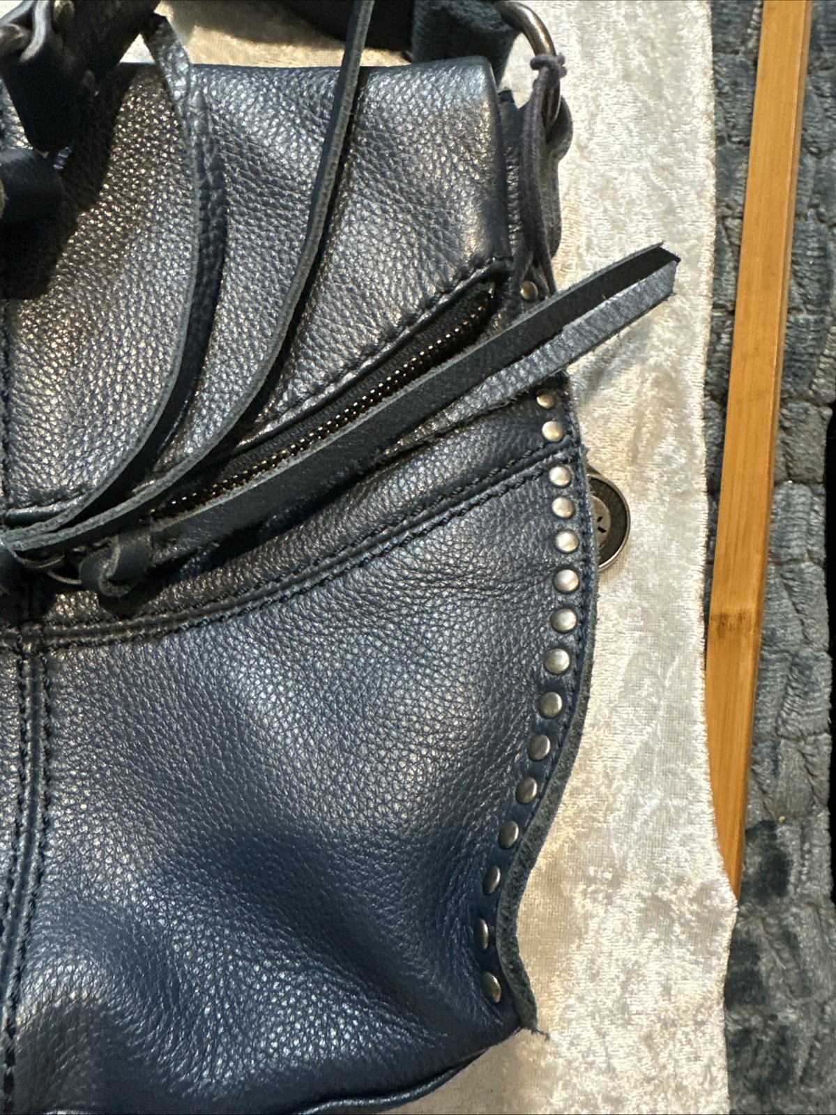 The Sak Silverlake Crossbody Bag iLeather, Navy Blue Beautiful Sales 188.00 New