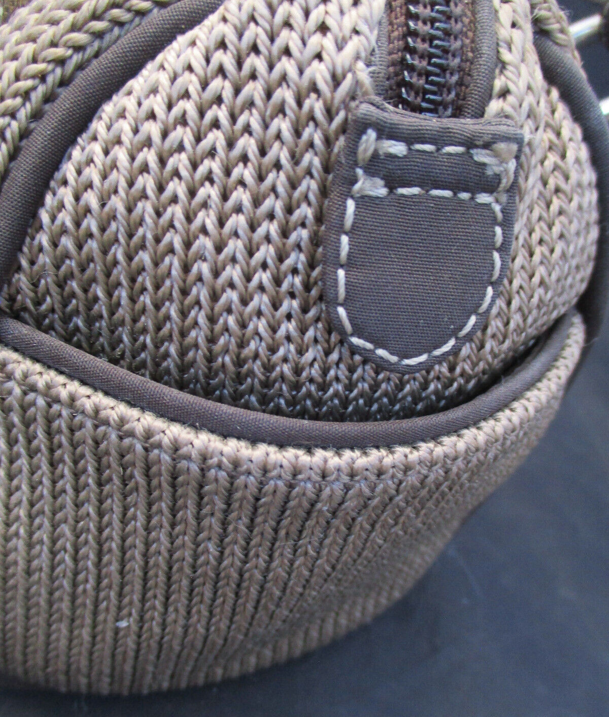 The Sak Handbag Purse Brown Knit Fabric 100% Polyester 5 Pockets Logo Charm EUC