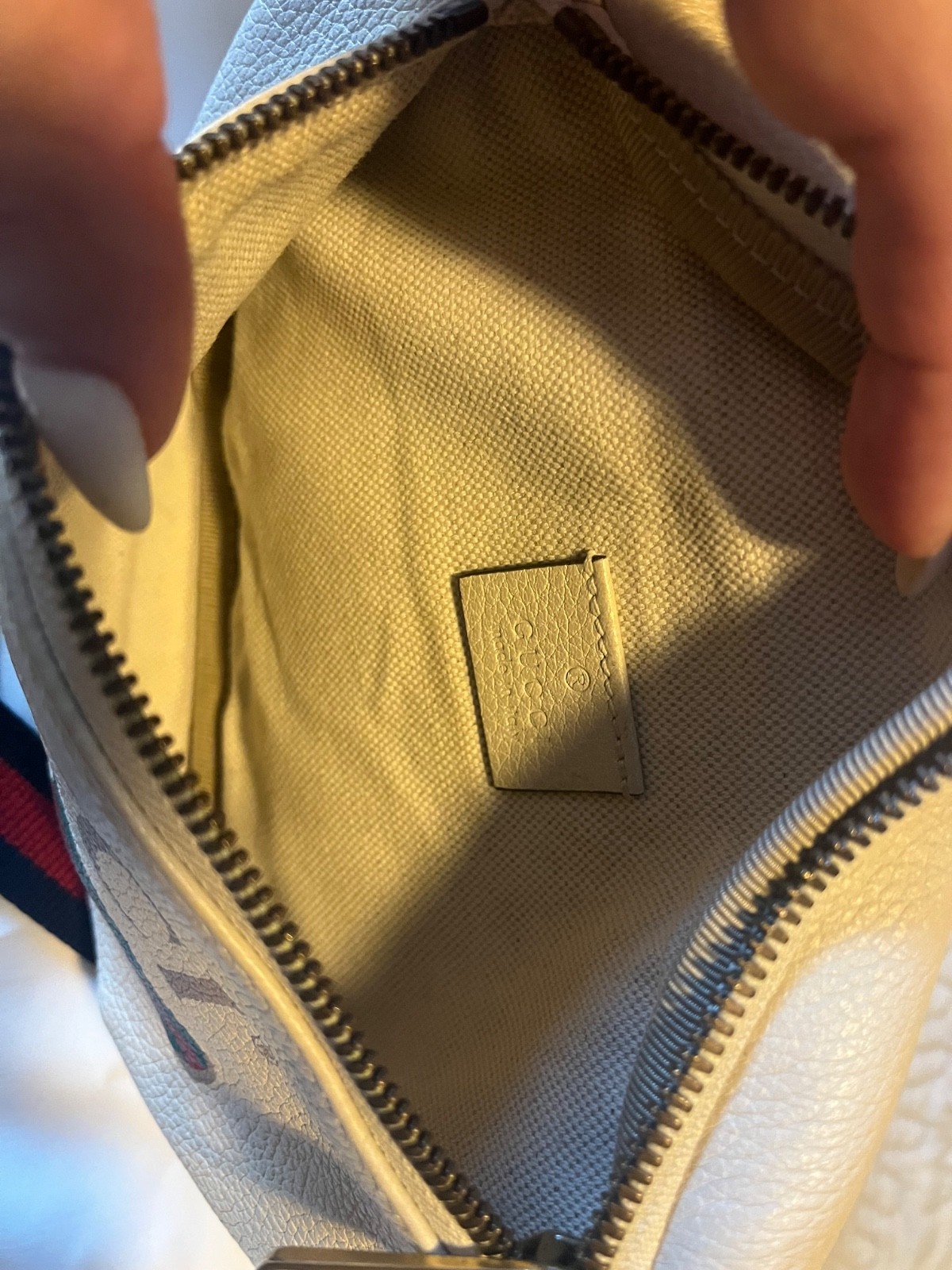 Gucci Grained Calfskin Logo Belt Bag