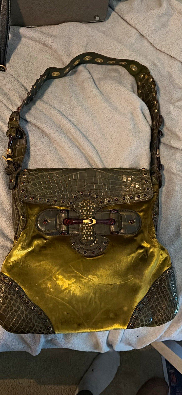 Gucci Green Crocodile Embossed Shoulder Bag Buckle Closure Gold Hardware