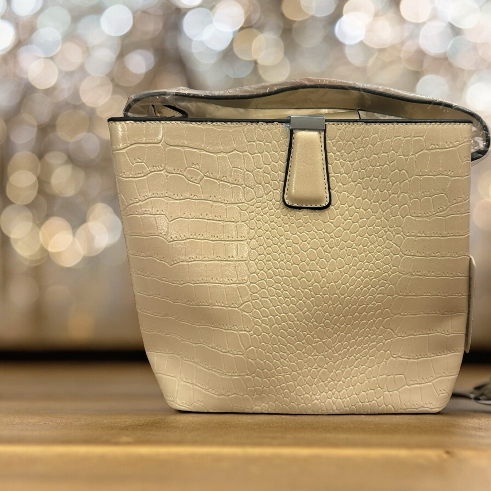BagAmour Ivory Womens Handbag Large Scale Pattern Extra Long Strap Brand New