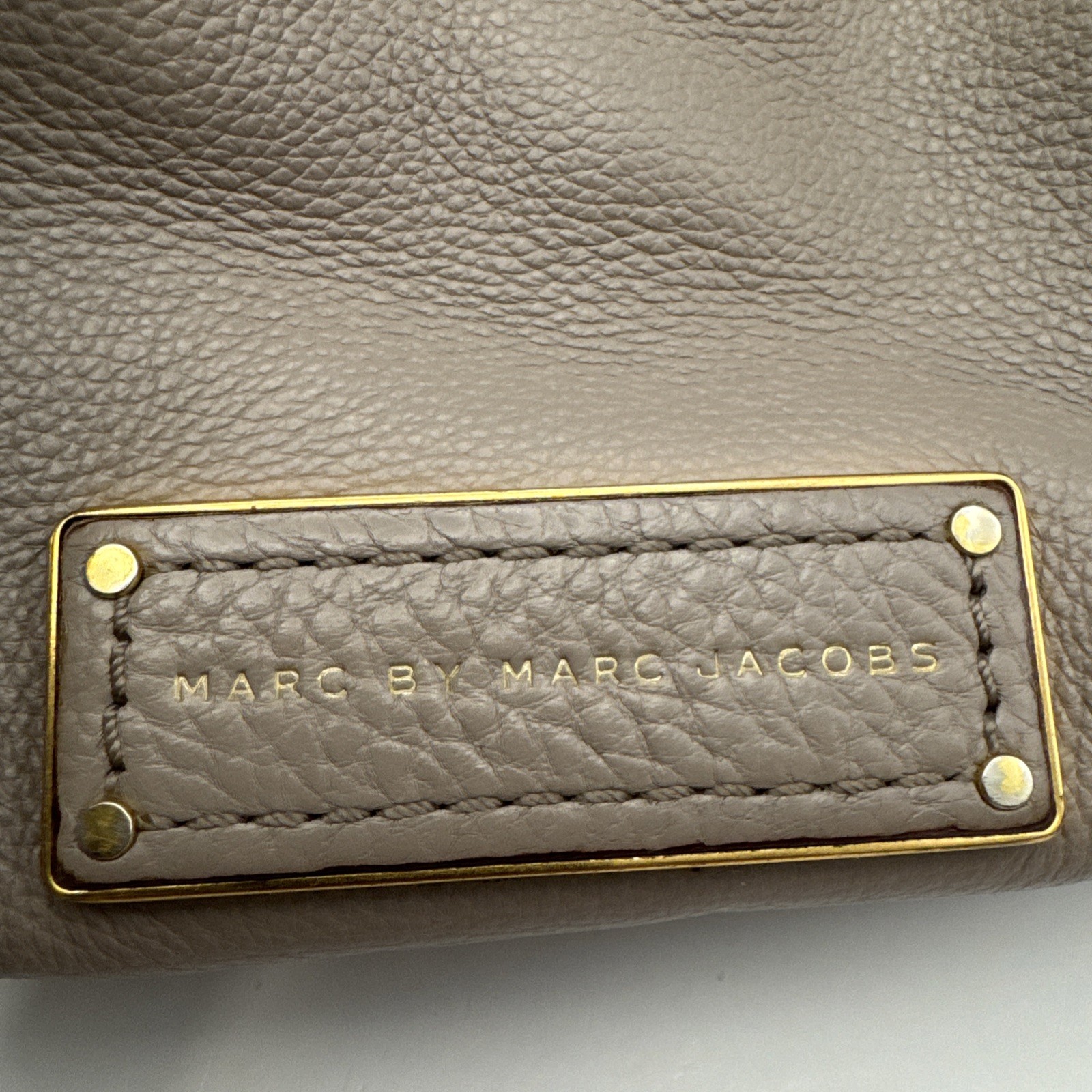 Marc Jacobs Too Hot To Handle Sachel Shoulder Bag Taupe Review- Read Descrip.