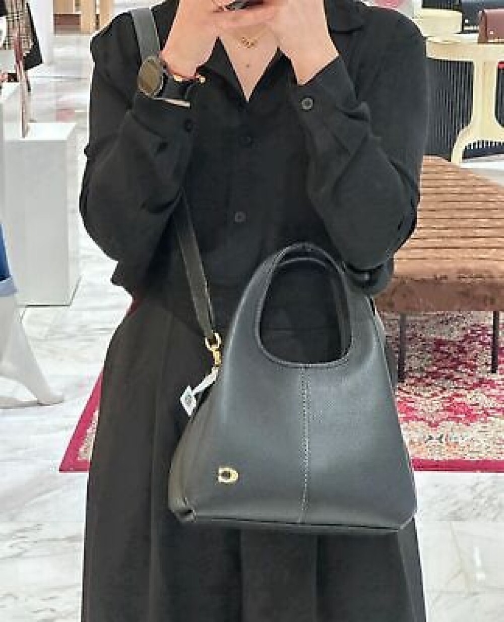 COACH Lana Shoulder Bag 23 Black CM545 Handbag Crossbody Diagonal Leather