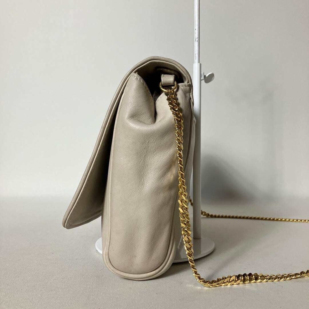CELINE Triomphe Greige Leather Shoulder Bag Chain Strap Gold Hardware Authentic