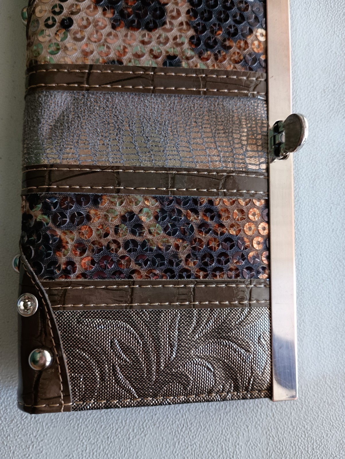 Sequence Woman’s Clutch Purse, unbranded, brown and gold patterns