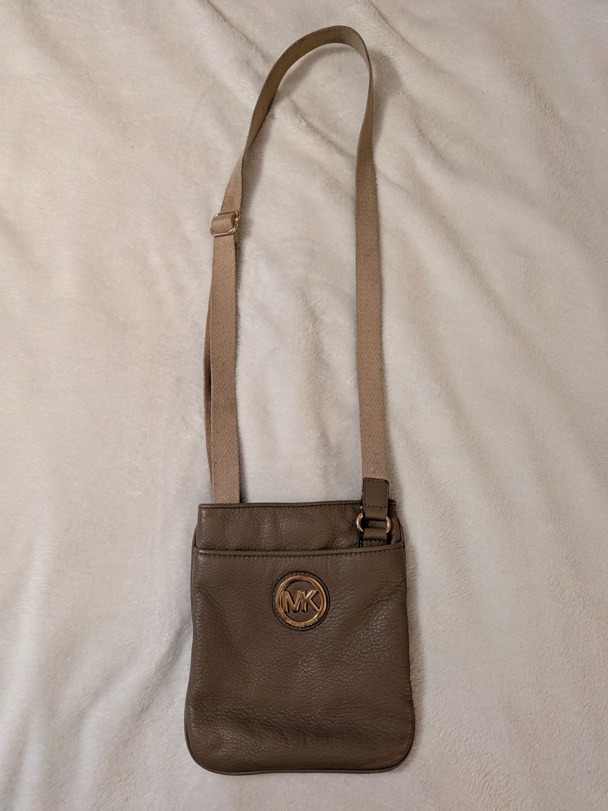 Michael Kors fulton crossbody bag khaki color